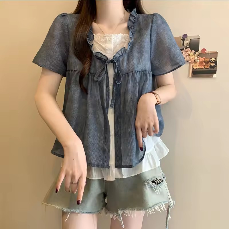Sewing V - Women's Splice Fake Two-Piece Lace Shirt